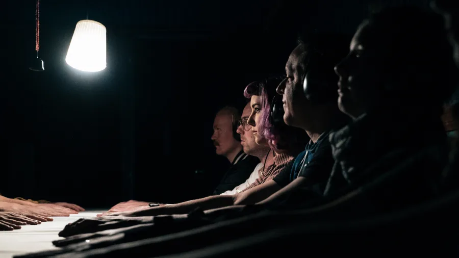 Darkfield Seance